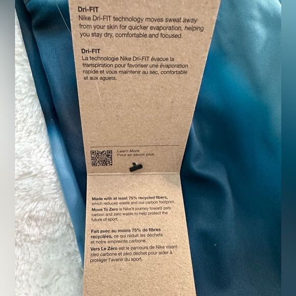 NWT Nike Yoga Tight Fit High Rise 7/8 Length Leggings (S) - Picture 5 of 6